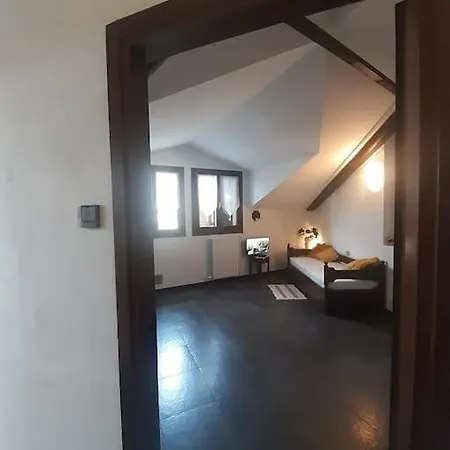 Apartment Monolocale Piano Alto Luminoso Pochi Minuti Metro Rossa Milan